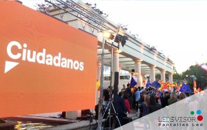 ciudadanos valencia con pantallas led gigantes ledsvisor 04